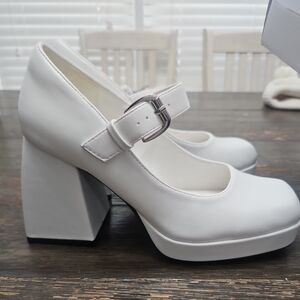 Dream Pairs Elegant White Platform Heels
